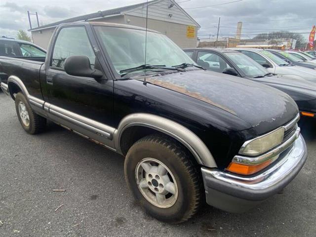 $2495 : 1998 S-10 image 1