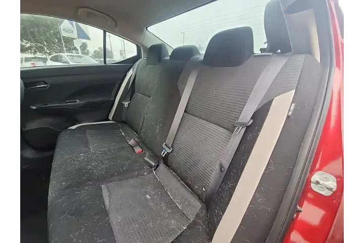 $13498 : Nissan Versa 2021 SV 4dr Sed image 8