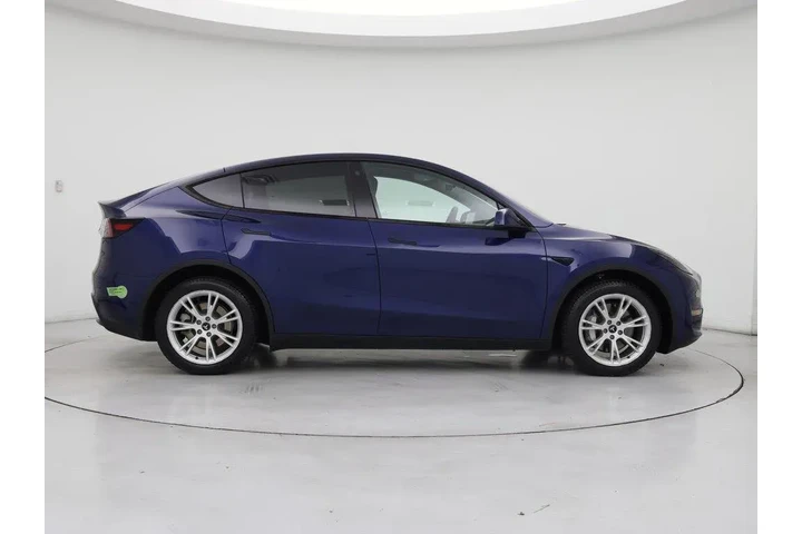 $33998 : Tesla Model Y 2023 AWD Long image 7