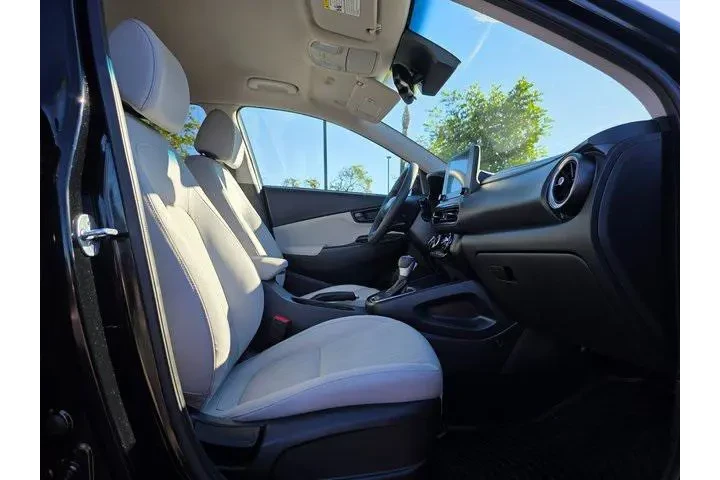 $17990 : Hyundai KONA 2023 SEL 4dr Cr image 10