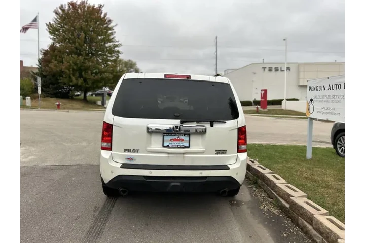 $9990 : 2014 Pilot Touring image 5