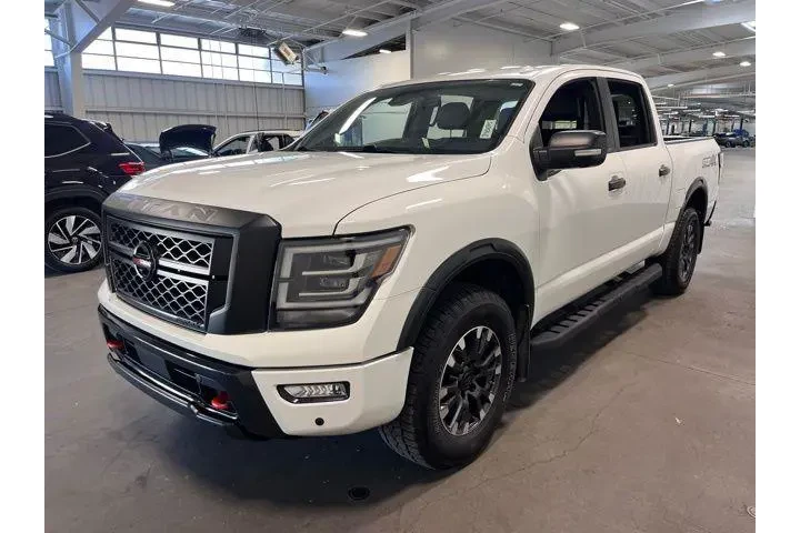 $34819 : Nissan Titan 2021 image 7