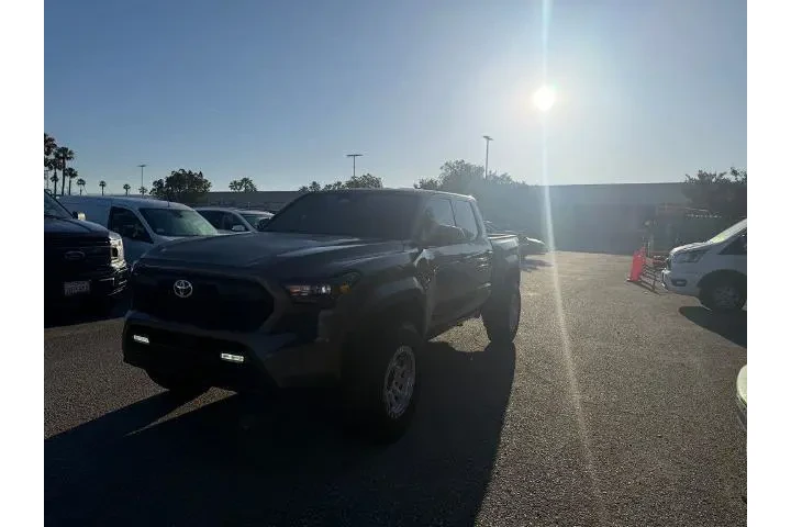 $38800 : Toyota Tacoma 2024 4x4 SR5 4 image 1