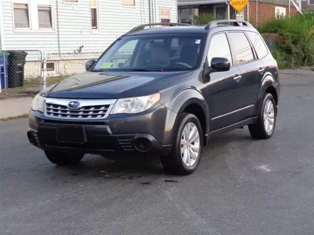 $6950 : 2012 Forester 2.5X Premium image 2