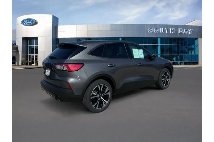 $23999 : Ford Escape Hybrid 2021 SE 4 image 6