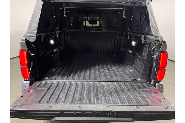 $39987 : Toyota Tacoma 2024 4x4 TRD O image 10