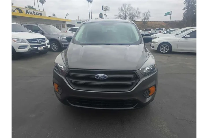 $9999 : 2018 Escape image 6