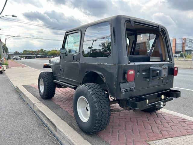 $3995 : 1991 Wrangler Islander image 6