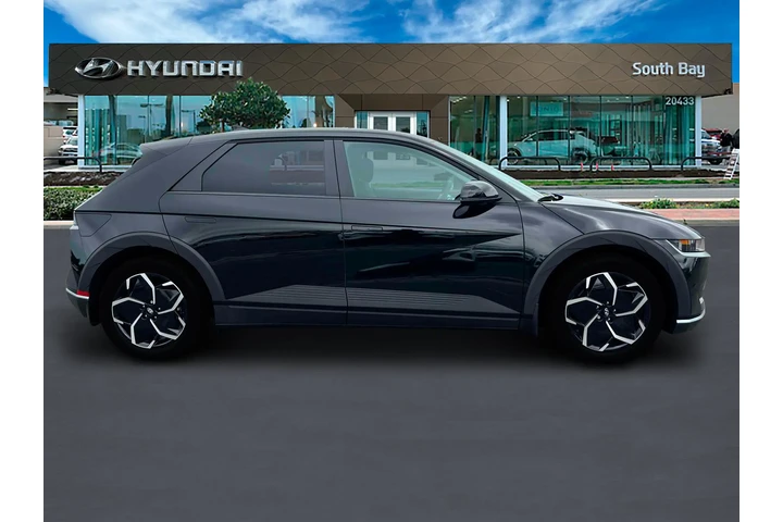 $22498 : Hyundai IONIQ 5 2024 SE 4dr image 9