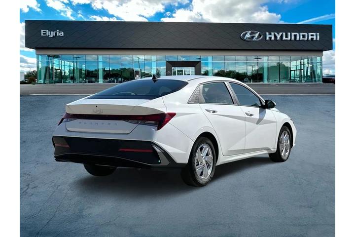 $18747 : Hyundai ELANTRA 2025 SE 4dr image 7