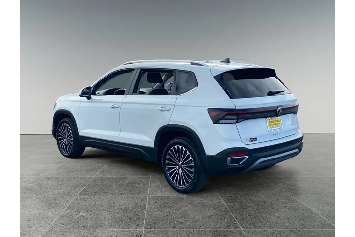 $29113 : Volkswagen Taos 2025 SE 4dr image 3