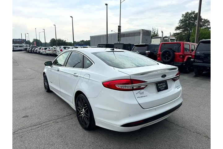 $9980 : 2018 Fusion Hybrid Titanium F image 4