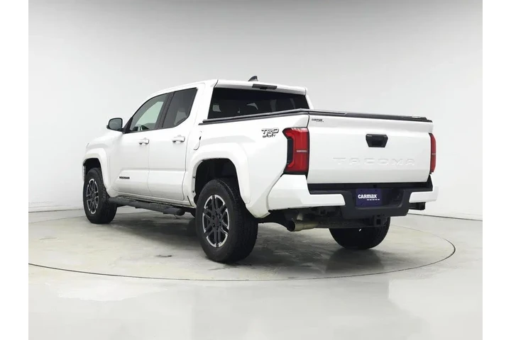 $35998 : Toyota Tacoma 2024 4x2 TRD S image 2