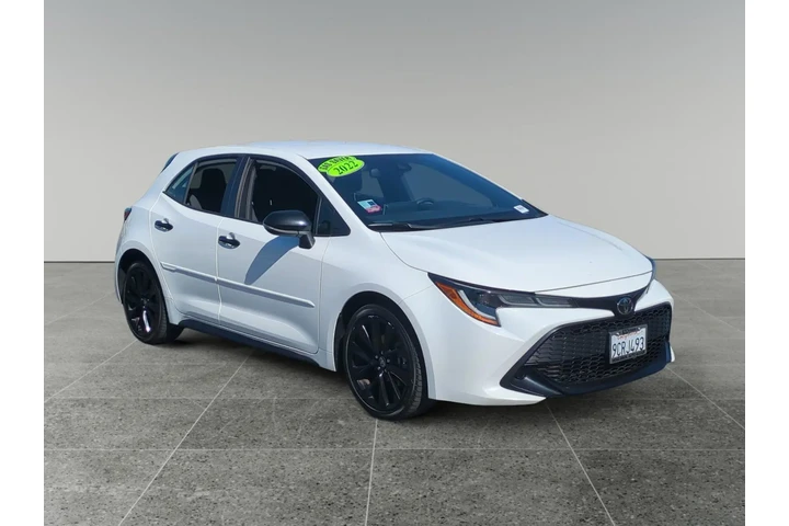 $24617 : Toyota Corolla Hatchback 202 image 7