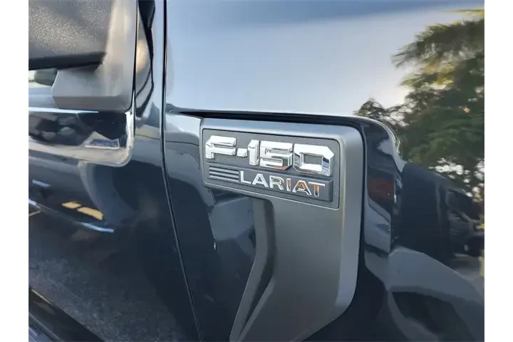 Ford F-150 2022 4x4 Lariat 4 image 8