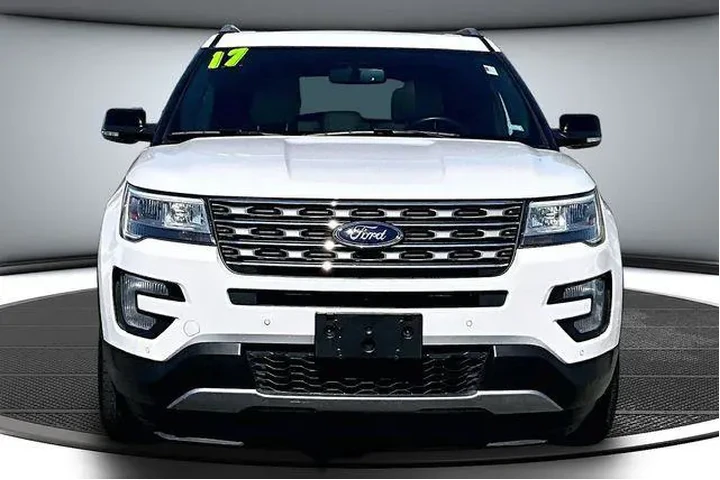 $16000 : Ford Explorer 2017 AWD XLT 4 image 2