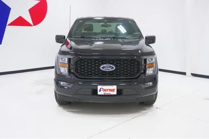 $35995 : Ford F-150 2023 4x2 XL 4dr S image 2