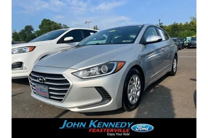$9358 : Hyundai ELANTRA 2017 SE 4dr image 1