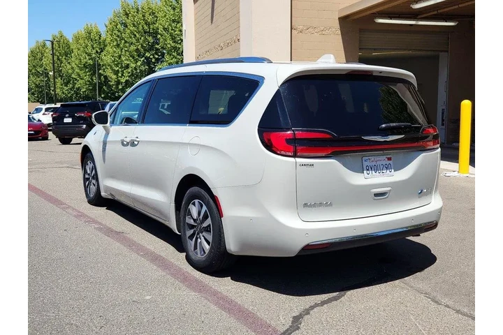 $23998 : Chrysler Pacifica Hybrid 202 image 7