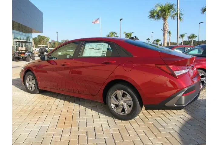$23910 : Hyundai ELANTRA 2025 SE 4dr image 2