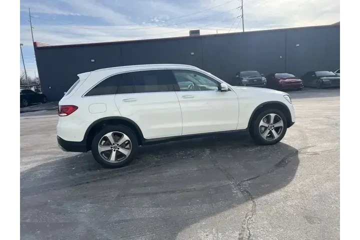 $33980 : Mercedes-Benz GLC 2022 AWD G image 5