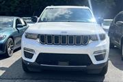 $28985 : Pre-Owned 2022 Grand Cherokee thumbnail