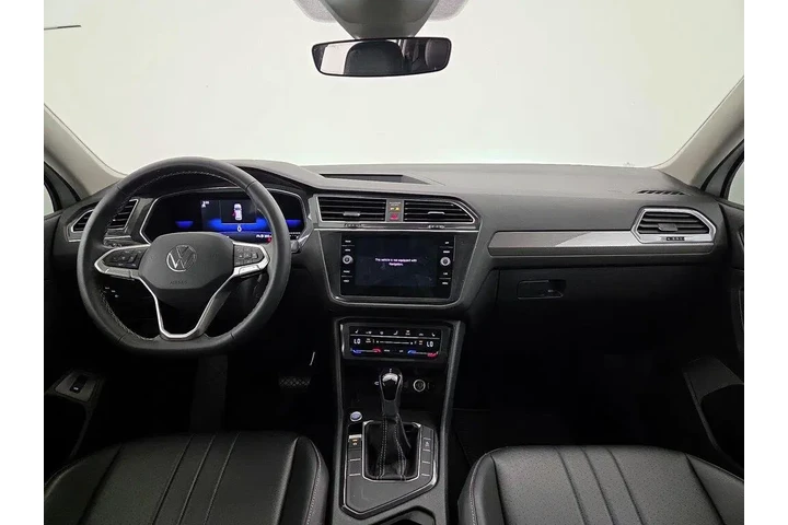 $21998 : Volkswagen Tiguan 2022 SE 4d image 9