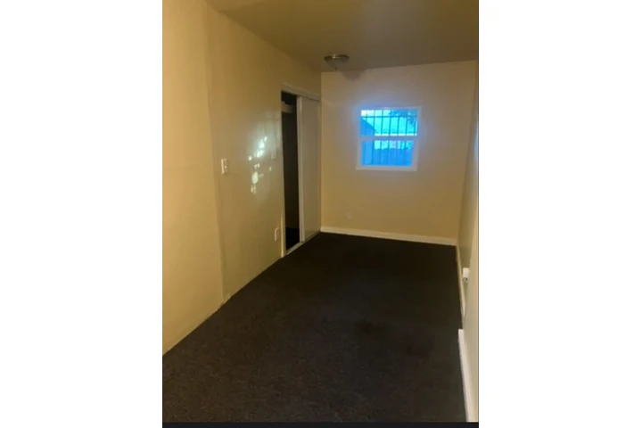 $1650 : Se Renta image 1