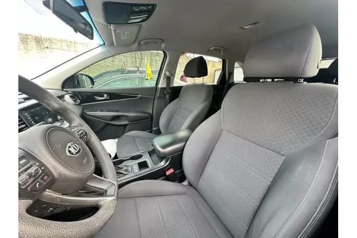 2019 KIA SORENTO2019 KIA SORE image 4