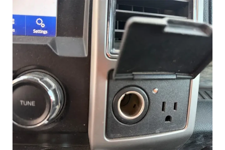 $24500 : Ford F-150 2020 4x4 Lariat 4 image 10