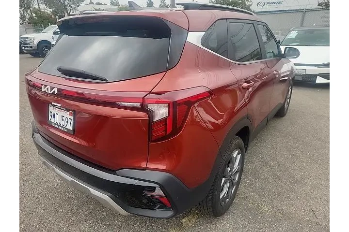 $23391 : Kia Seltos 2024 S 4dr SUV image 10