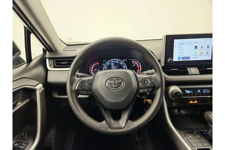 $24998 : Toyota RAV4 2023 AWD LE 4dr image 10