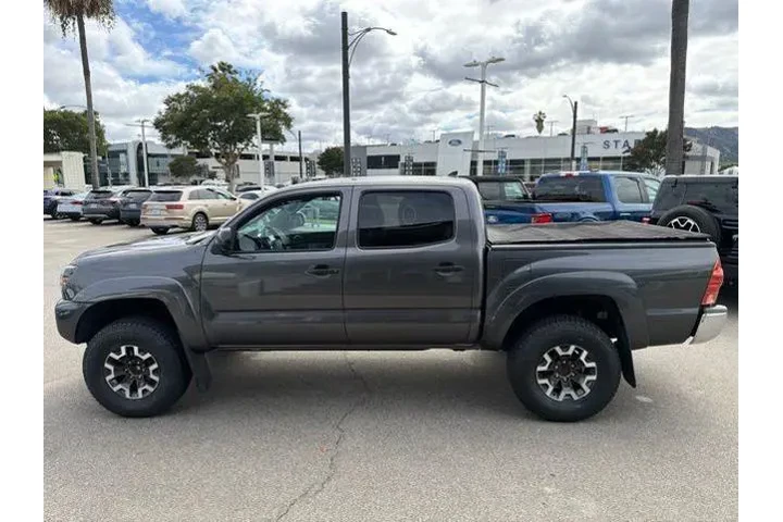 $21227 : Toyota Tacoma 2015 4x2 PreRu image 4