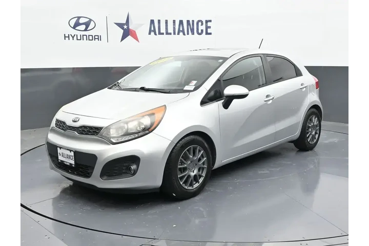 $9925 : Kia Rio 5-Door 2015 SX 4dr W image 1