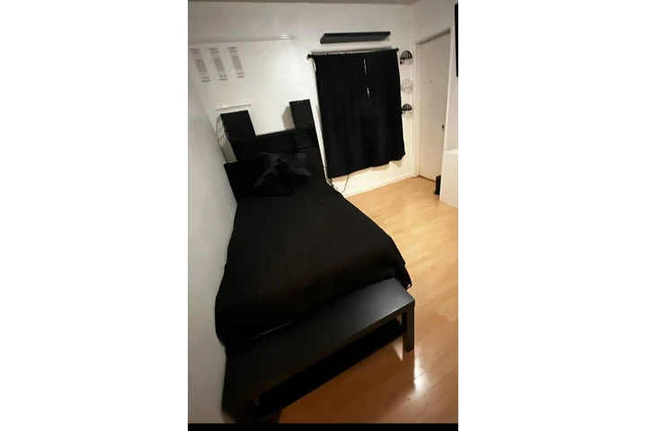 $850 : Recamara en Compton image 1