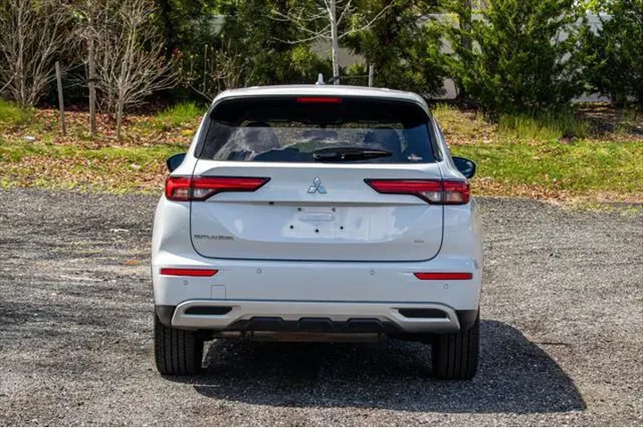 $21195 : Mitsubishi Outlander 2024 AW image 7