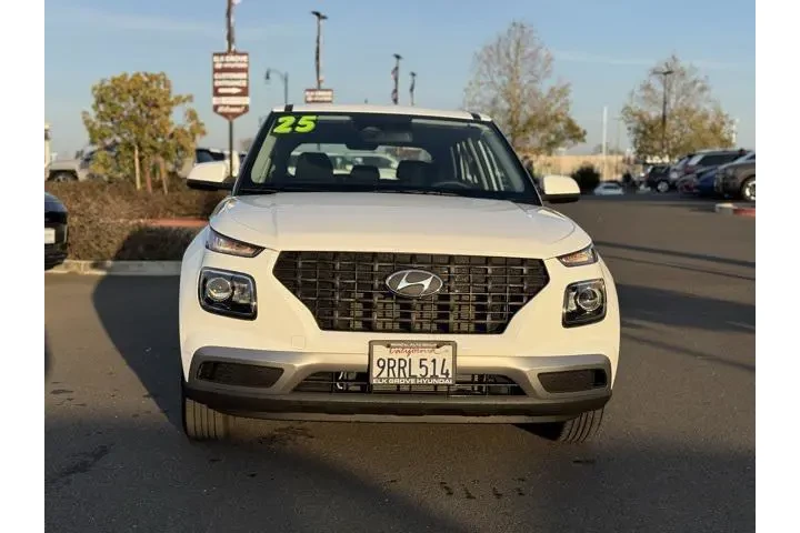 $19018 : Hyundai VENUE 2025 SE 4dr Cr image 2