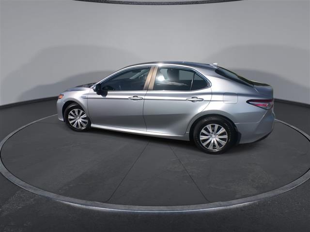 $23000 : PRE-OWNED 2020 TOYOTA CAMRY H image 6