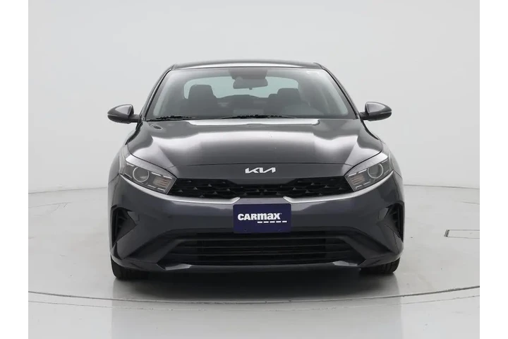 $16998 : Kia Forte 2023 LXS 4dr Sedan image 5