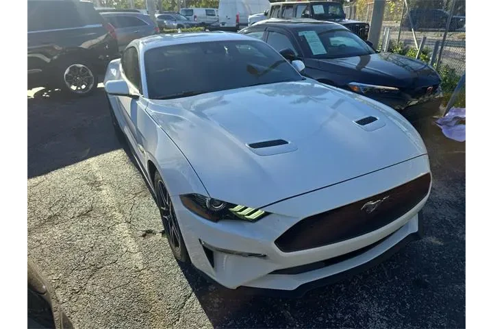 $22590 : Ford Mustang 2023 EcoBoost 2 image 2