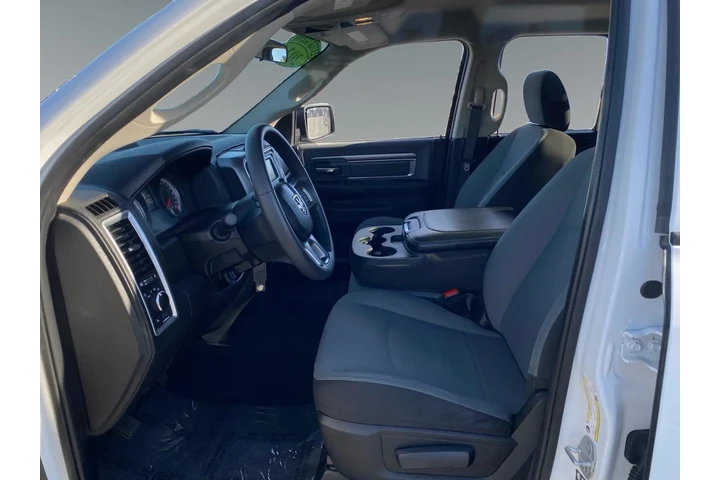 $31290 : Ram 1500 Classic 2024 image 9