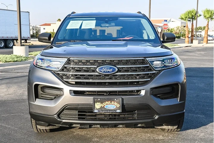 Ford Explorer 2022 XLT 4dr S image 2