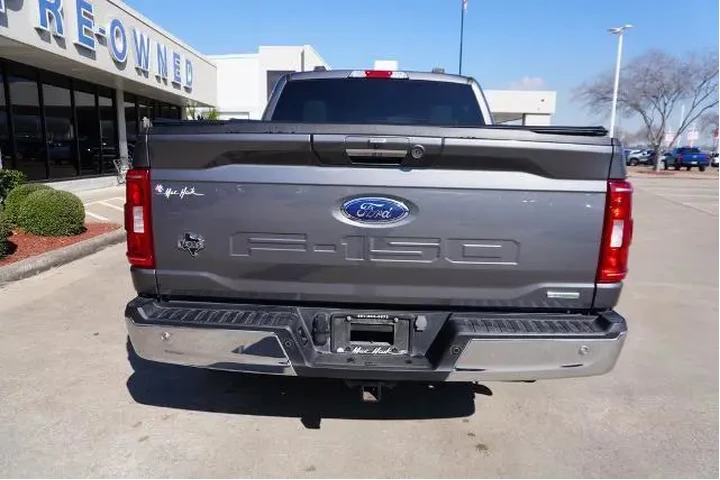 $32288 : Ford F-150 2023 4x2 XLT 4dr image 5