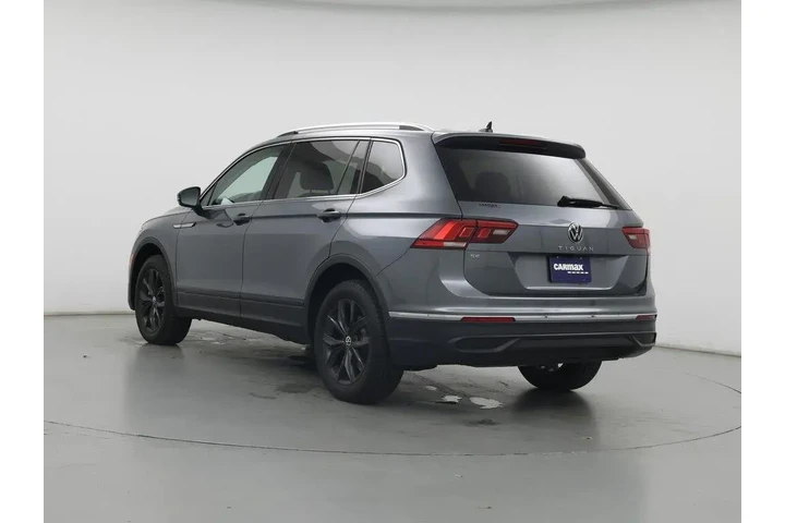 $27998 : Volkswagen Tiguan 2024 SE 4d image 2