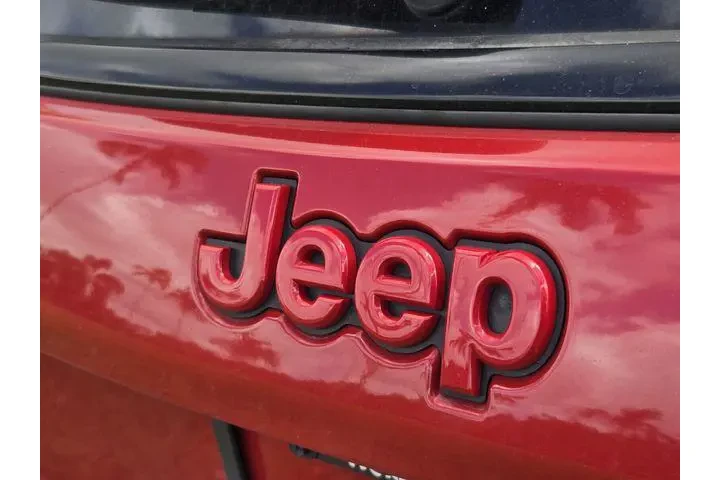 $20698 : Jeep Compass 2022 4x4 (Red) image 10