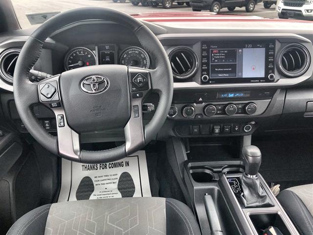 $41500 : PRE-OWNED 2022 TOYOTA TACOMA image 10