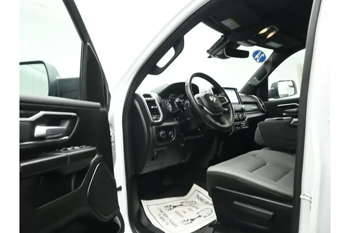 $37603 : Ram 1500 2024 4x4 Big Horn 4 image 9