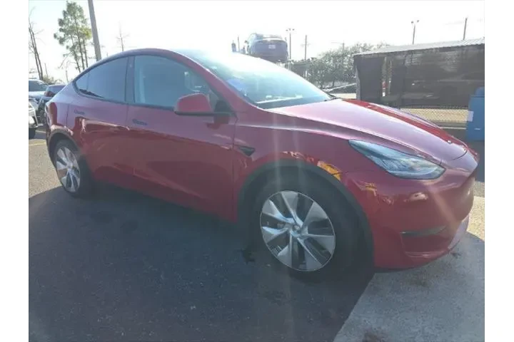 $22690 : Tesla Model Y 2021 AWD Long image 3