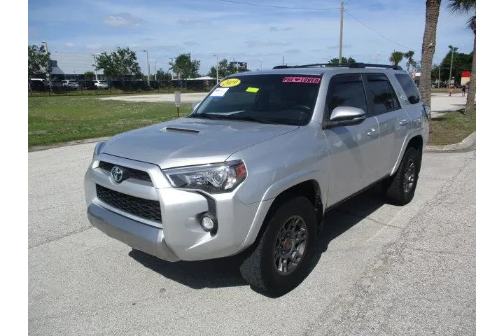 $35995 : Toyota 4Runner 2019 4x4 SR5 image 3