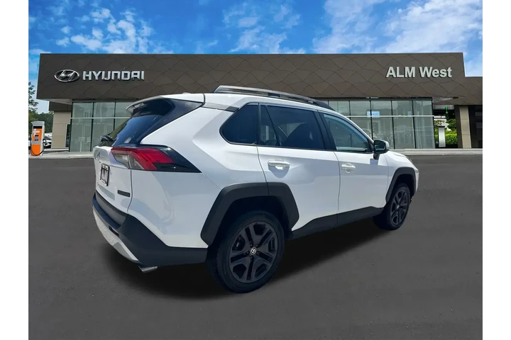 $28320 : Toyota RAV4 2024 AWD Adventu image 5